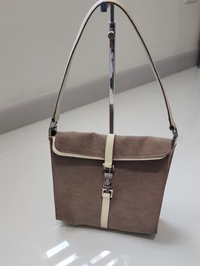 Gucci Jackie Classic Canvas And Leather Shoulder Bag with Cream Trim